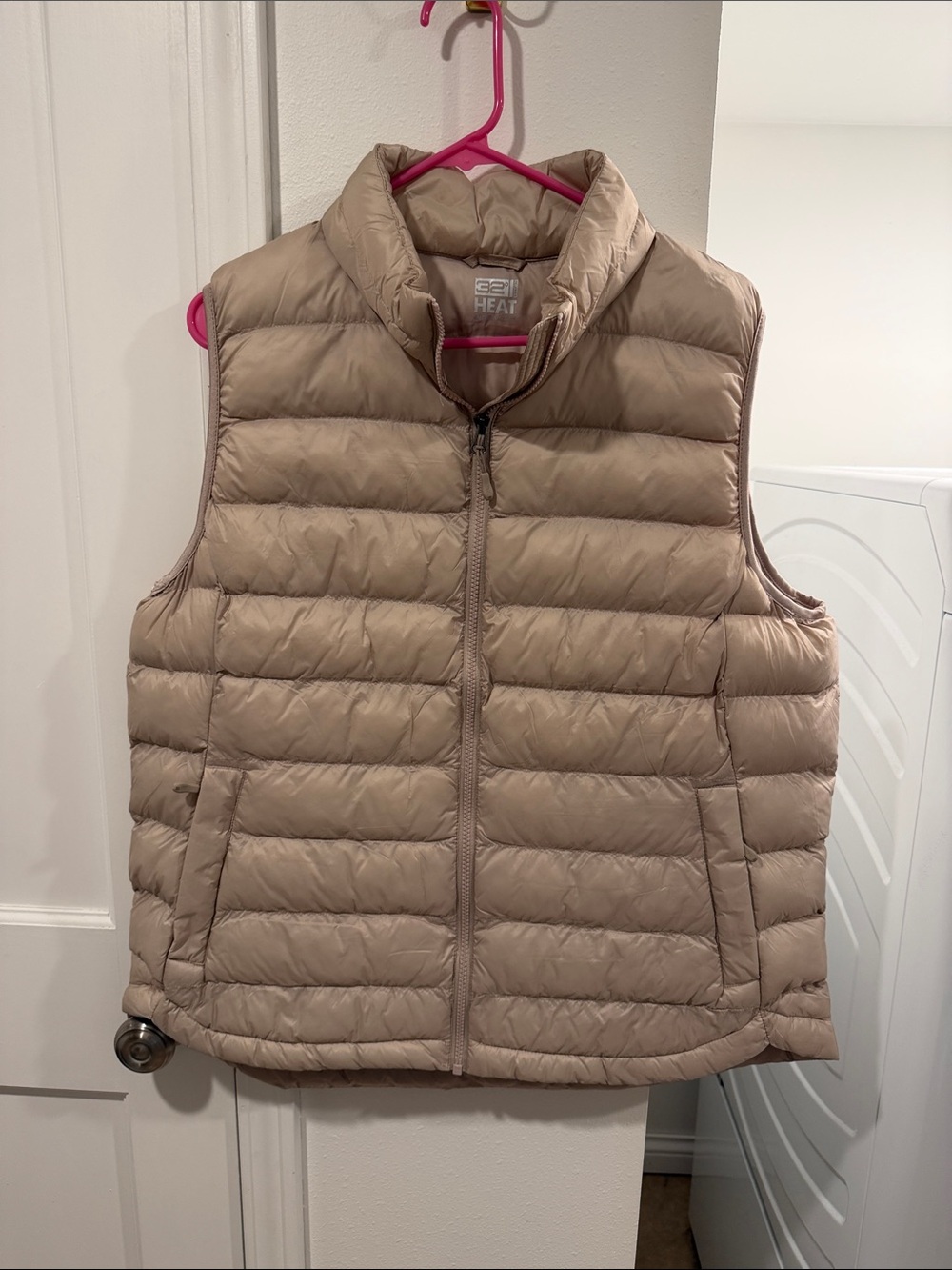32 Degrees Lightweight Quilted Puffer Vest in Taupe